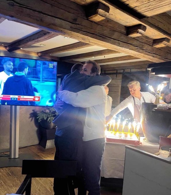 拜仁CEO：凯恩证明他可以夺冠 祝贺球队和孔帕尼教练组