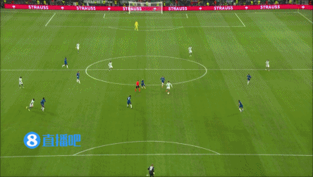 蓝军逃过一劫！阿布德扣开古斯托倒三角回传，卡尔多索射门被封堵